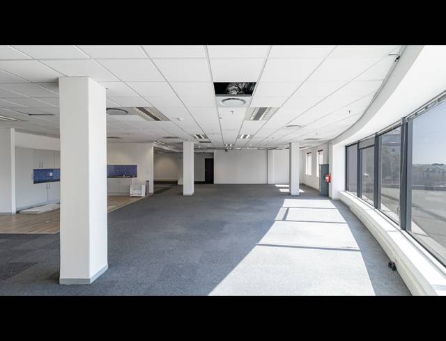 819M² OFFICE TO LET IN ROSEBANK